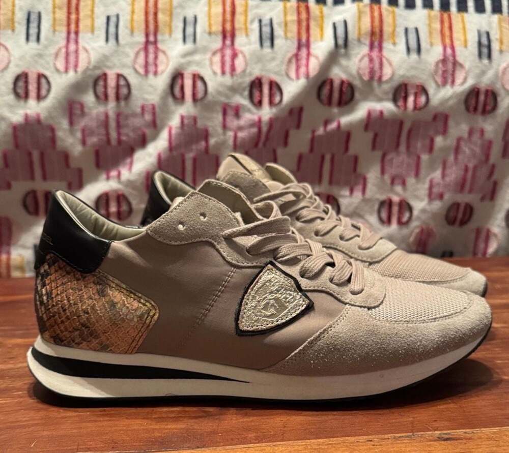 Designer Runner Sneakers Quiet Luxury Euro Street Style Old Money Casual Chic
